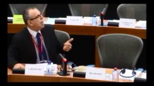 Commissione Petizioni della UE. Victor Boştinaru risponde durante la discussione delle petizione di Roberto Giurastante.