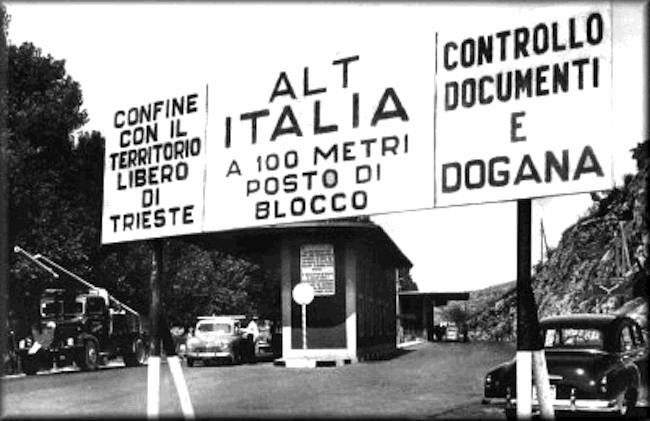 Il confine del Territorio Libero con l'Italia in una foto storica degli anni '50.